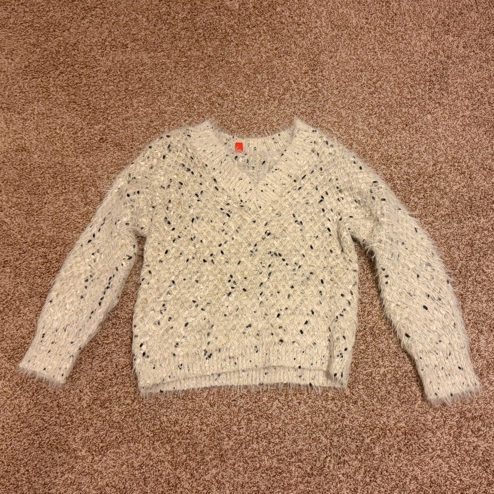 Chelsea & Violet Pattern Sweater Fuzzy V Neck Gray White Black Gold Size Medium